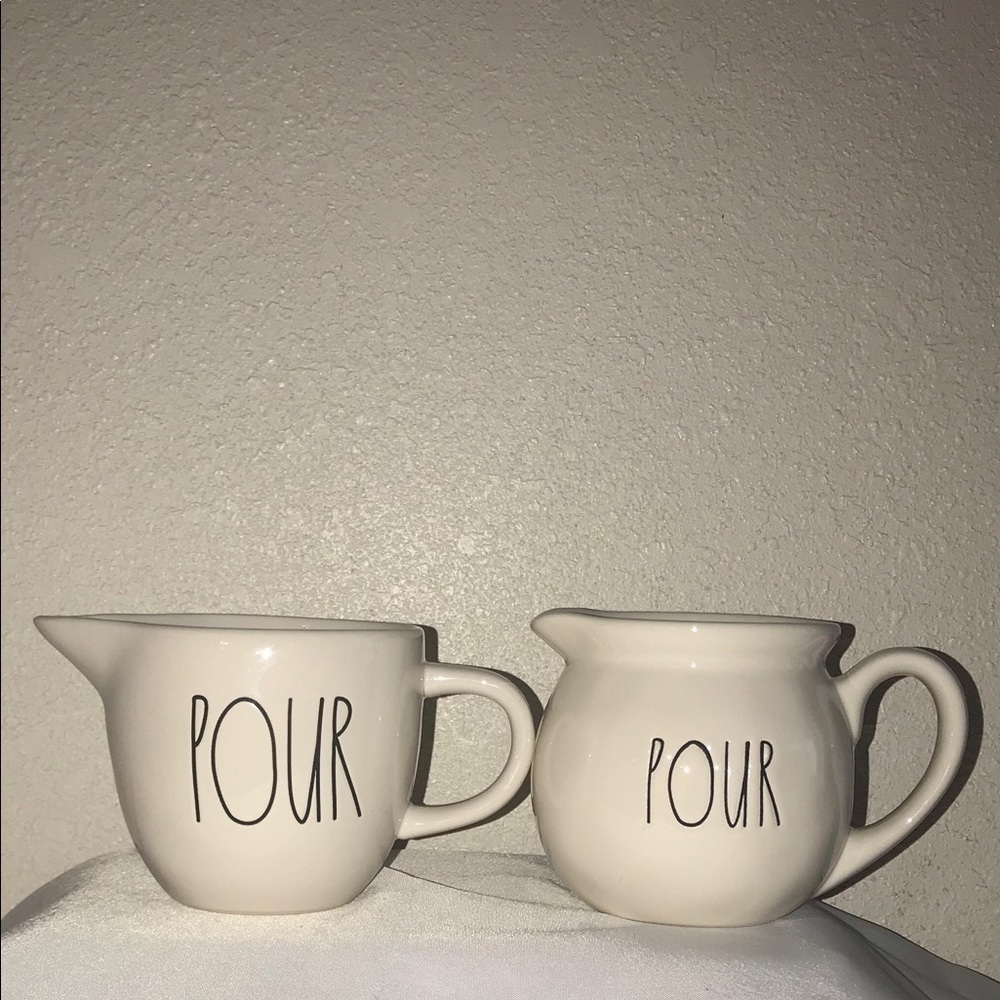 Rae Dunn Cream and Sugar Set “Pour”